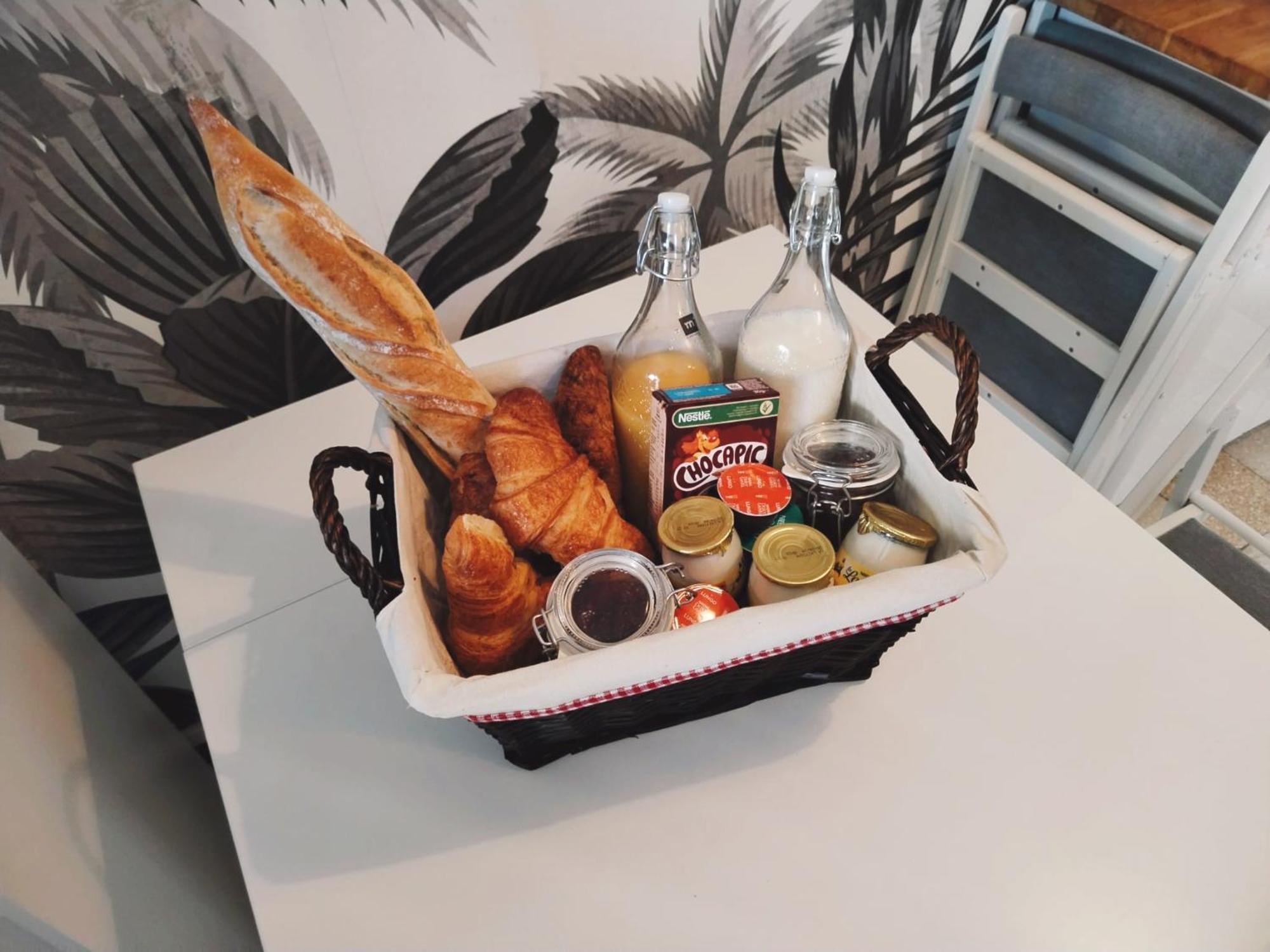 Narbonne Studio Lamarobile Avec Jardin Et Terrasse Proche Des Grands Buffets, Du Centre Ville Et De La Gare 外观 照片